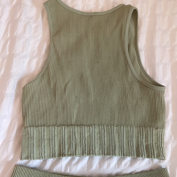 Two piece green Zara set - Picture 3 of 6